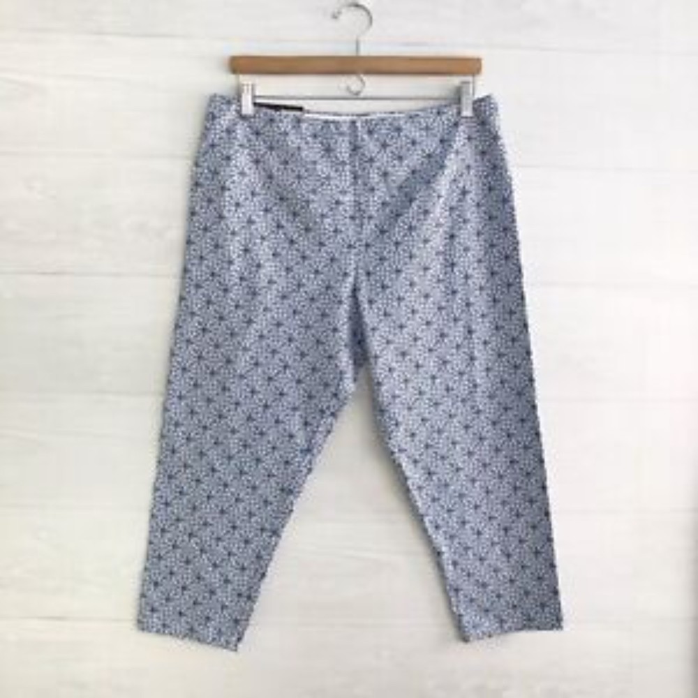 Casablanca Women WaistContouring BootyLifting Capri Legging(Blue/white,S)MSRP$30